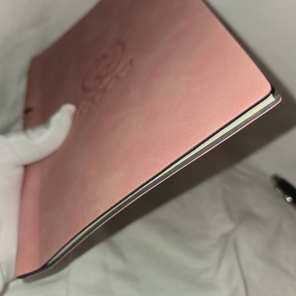 Gucci Pink Notebook and Black Pen Set - Picture 3 of 7